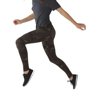 Lululemon Wunder Under Pant *Full-On Luon, Palm Party Fatigue Green Black sz 6